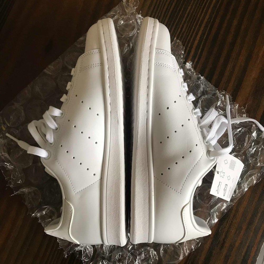 adidas White Women's Sneakers - Picture 4 of 10